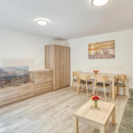 3 Bedroom Lovely In * Altenkirchen (Mecklenburg-Vorpommern)